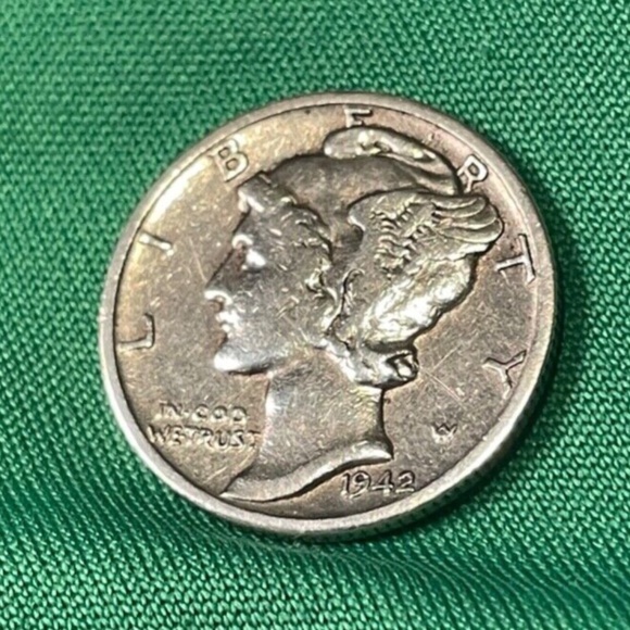 1942 Silver Mercury War Dime Brilliant Circulated Coin  205171953111 - Picture 3 of 6
